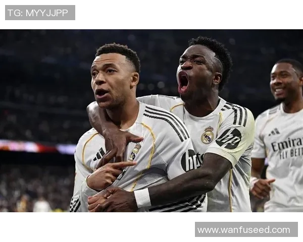 皇马友谊赛小胜热刺意外冷门引发全场热议与欢呼